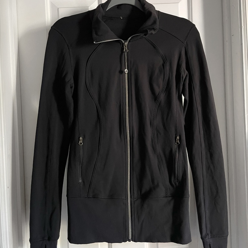 Lululemon Black Banded Active jacket